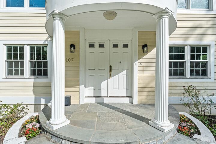Property Photo:  107 Hickory Road  NY 10510 