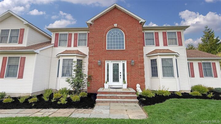 Property Photo:  29 Duke Drive  NY 10512 