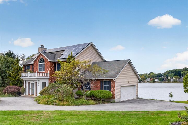 Property Photo: 50 Waterview Terrace NY 12553