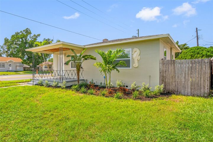 Property Photo: 3800 26th Street N FL 33714