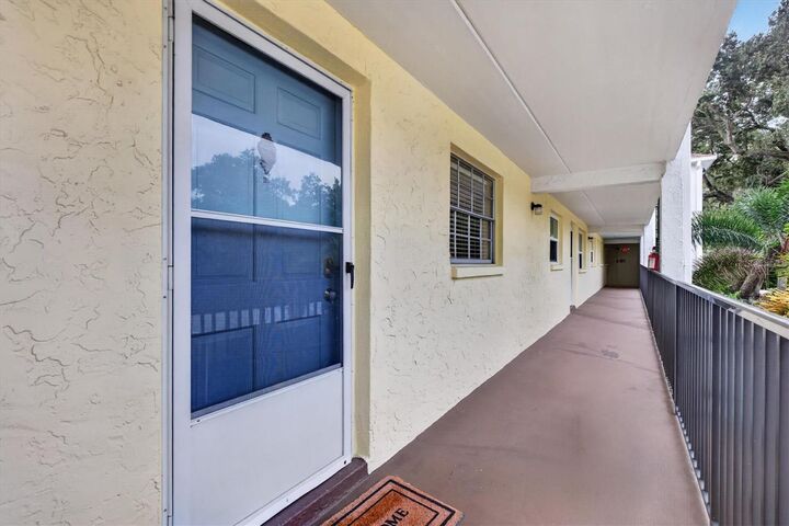 Property Photo:  821 Deleon Court 206  FL 34698 