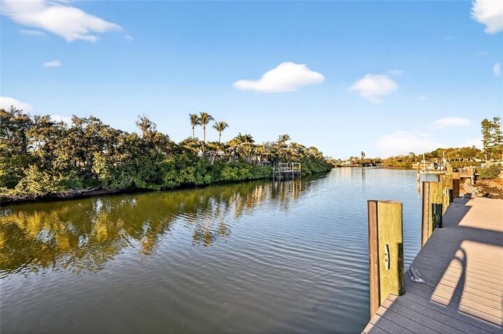 Property Photo: 5424 America Drive FL 34231