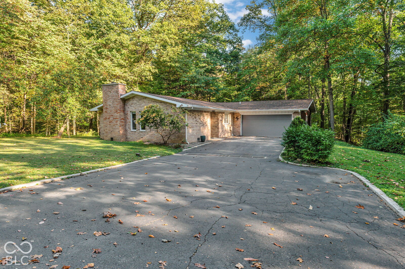 Property Photo:  1042 N Farmington Drive  IN 47933 