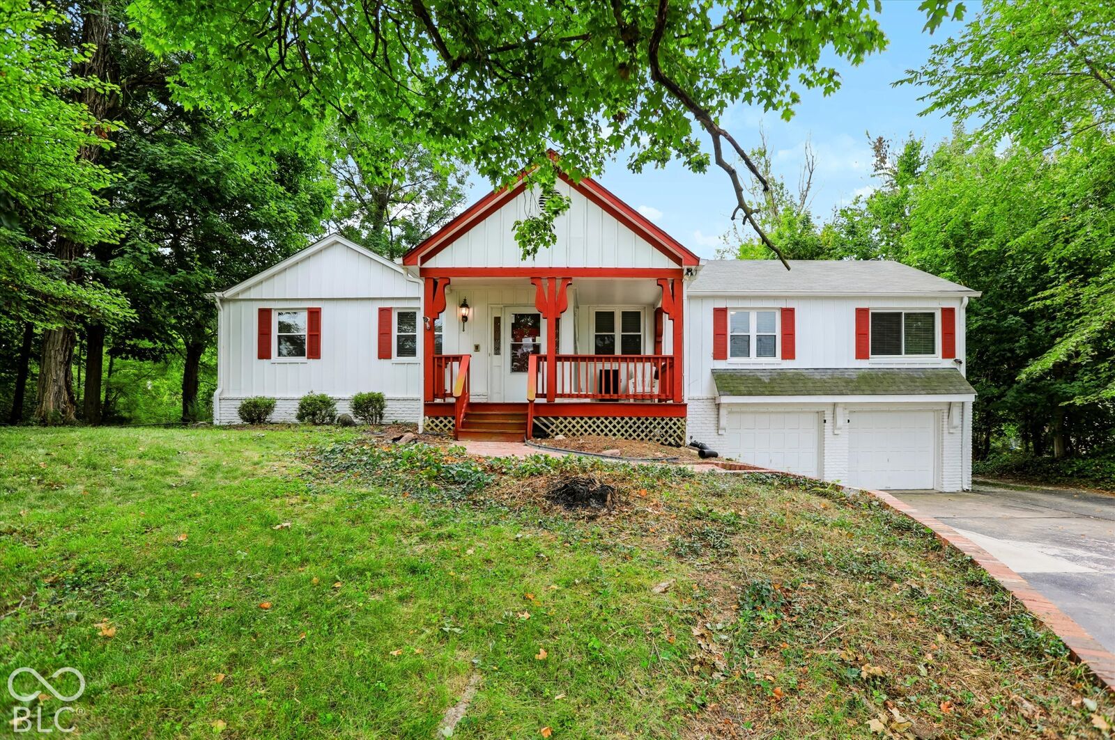 Property Photo: 2633 E Smoky Row IN 46032