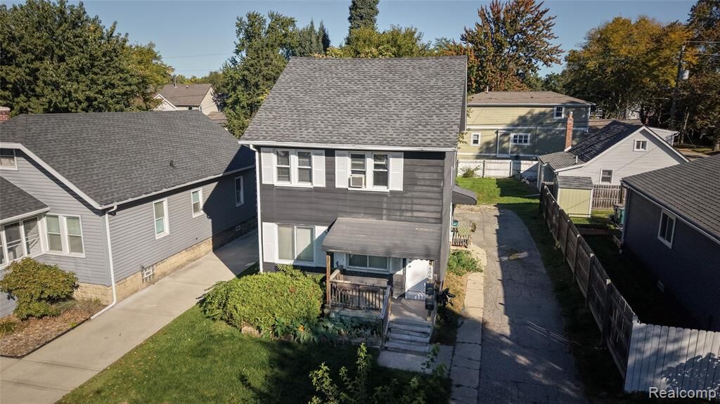 Property Photo:  406 W 12 Mile Road  MI 48073 4297 