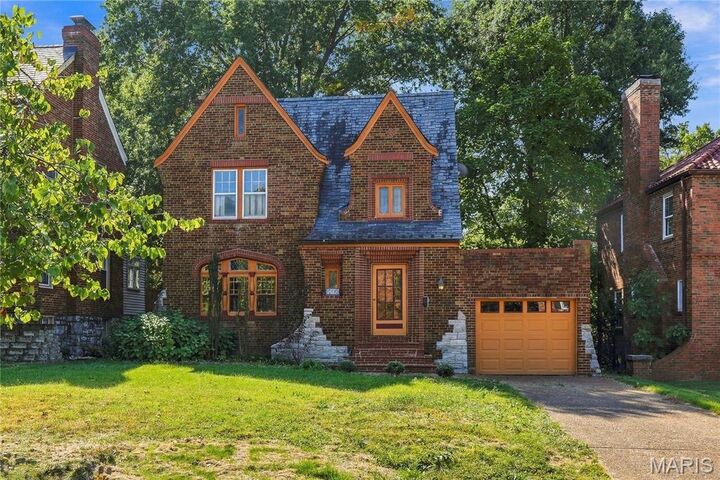 Property Photo:  7332 Huntington Drive  MO 63121 