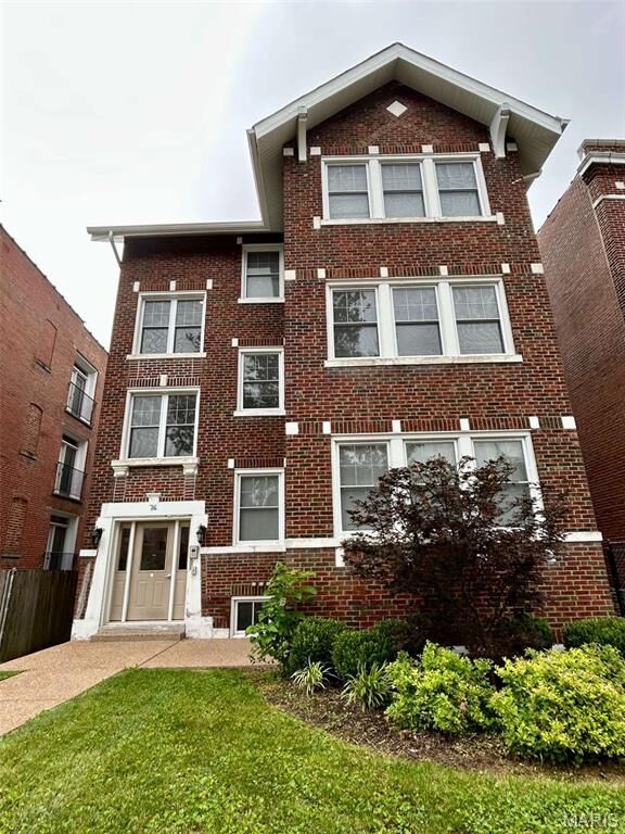 Property Photo: 716 Westgate Avenue 3 MO 63130