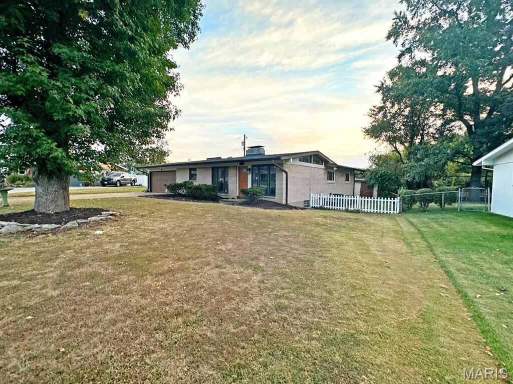 Property Photo:  10214 Julius Northway  MO 63127 
