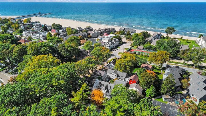 Property Photo: 107 Park Avenue MI 49090