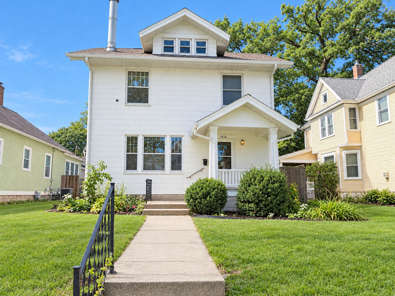 Property Photo: 1616 29th Street IL 61201