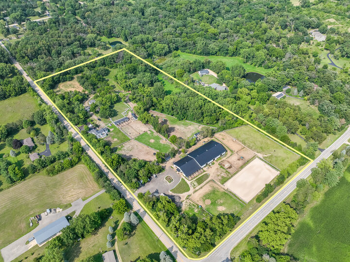 Property Photo:  708 S Rose Farm Road  IL 60098 