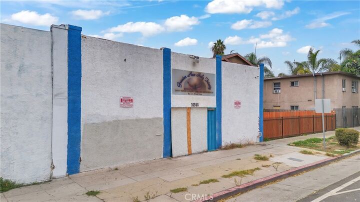 Property Photo: 10808 S Broadway CA 90061