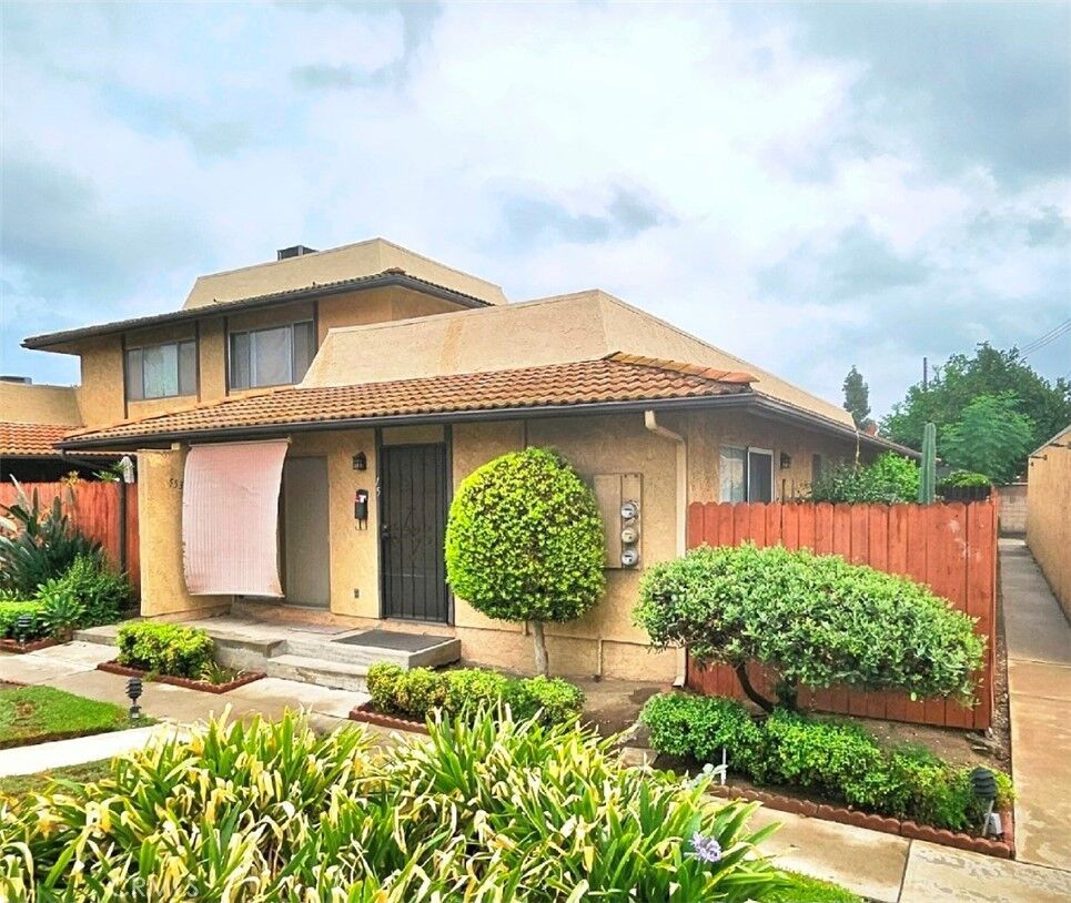 Property Photo:  5530 Welland Ave. 15  CA 91780 