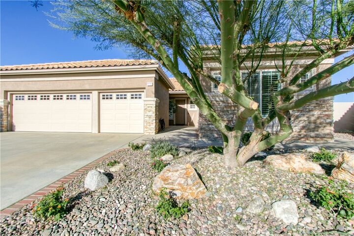 Property Photo:  4865 Dove Hill Court  CA 92220 