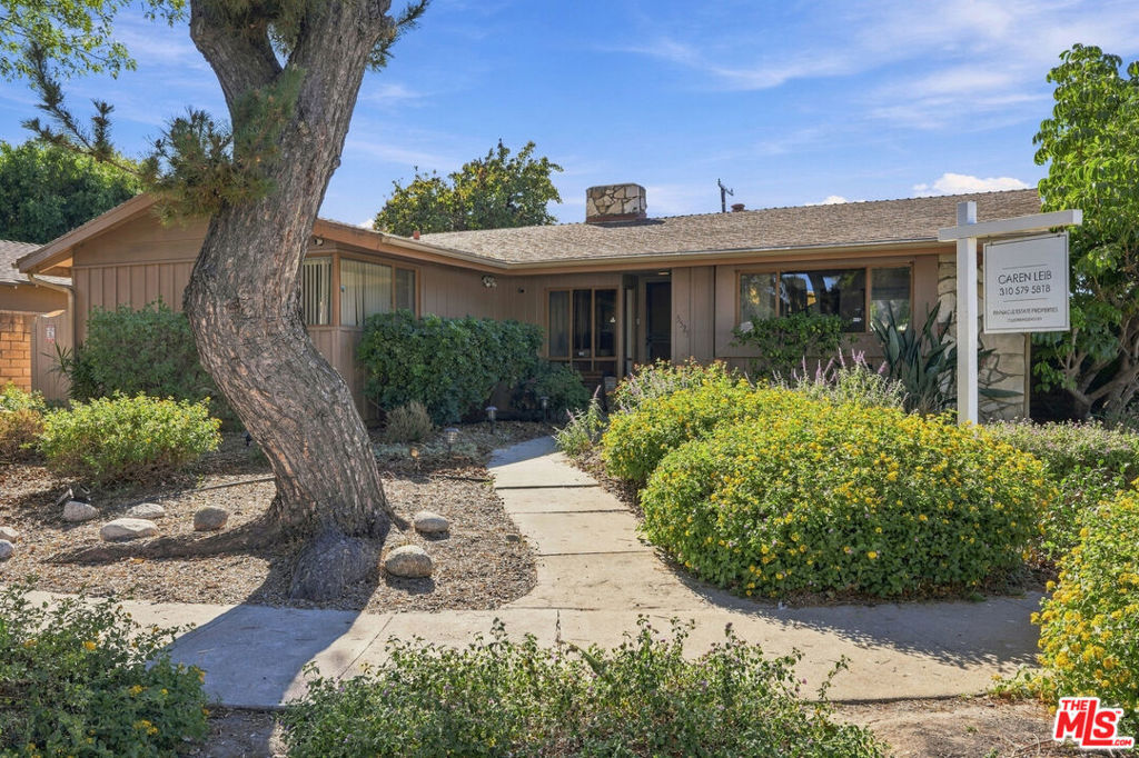 Property Photo:  5525 Saloma Avenue  CA 91411 