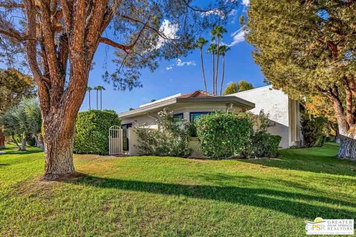 Property Photo:  1725 N Via Miraleste 2118  CA 92262 