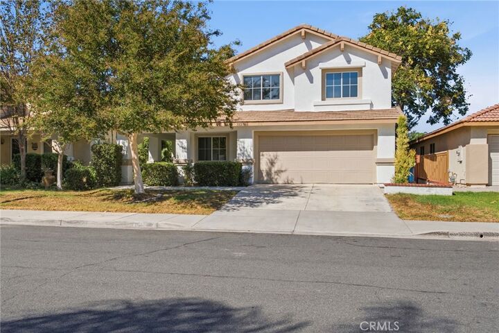 Property Photo:  32276 Via Arias  CA 92592 