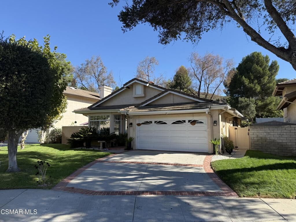 Property Photo:  542 Timberwood Avenue  CA 91360 