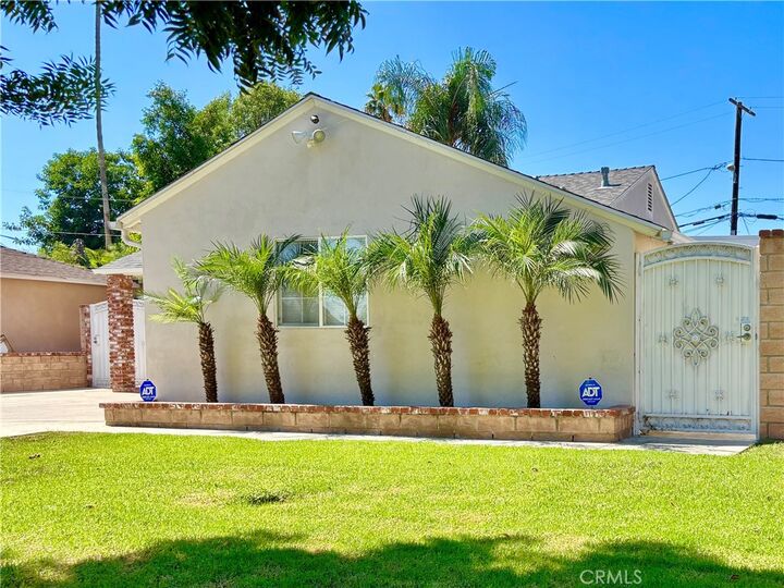 Property Photo:  8101 Jellico Avenue  CA 91325 