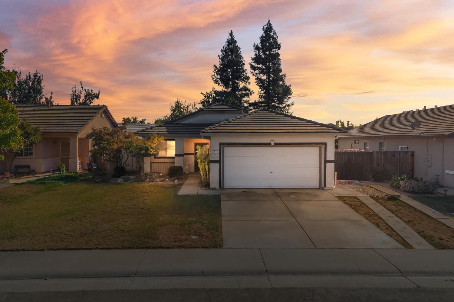 Property Photo: 912 Koralla Court CA 95632