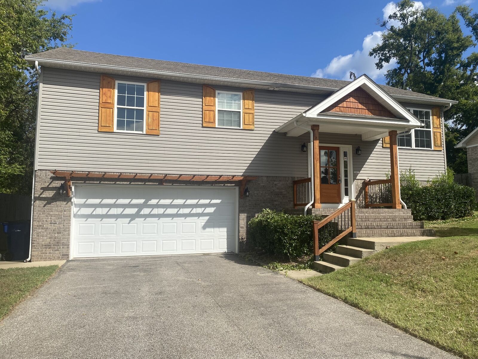 Property Photo: 1809 Susan Rd TN 38401