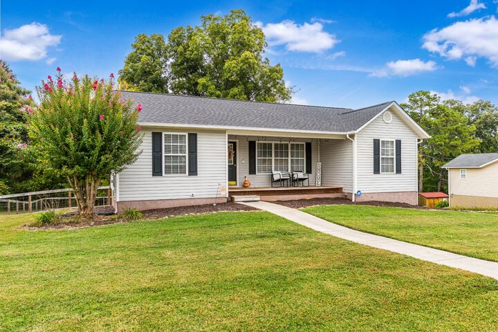 Property Photo:  131 Hollow View Dr SE  TN 37323 