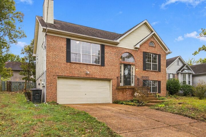 Property Photo:  1109 Burlingame Ct  TN 37013 
