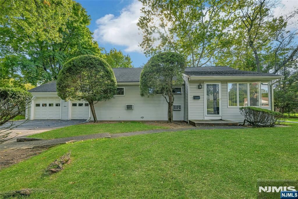 Property Photo: 12 Pitcairn Avenue NJ 07423
