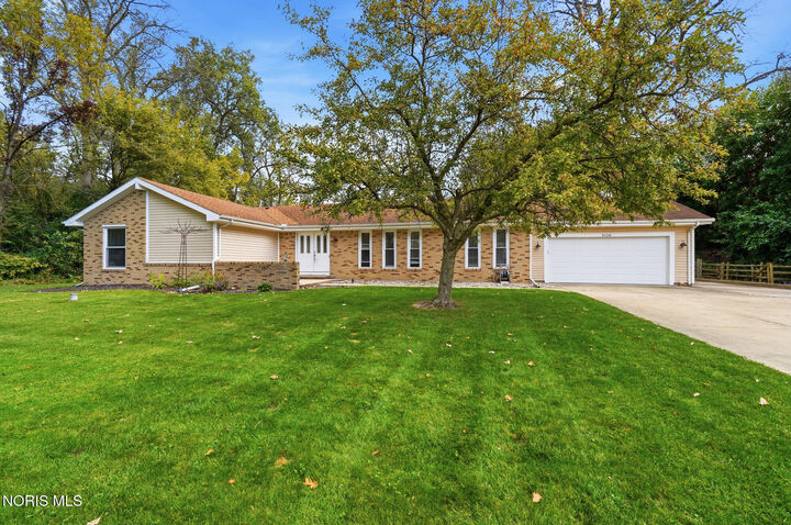 Property Photo:  5128 Inland Drive  OH 43560 