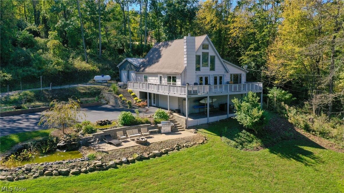 Property Photo:  47920 Tomahawk Drive  OH 44441 