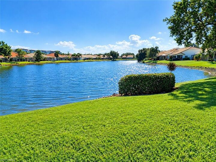 Property Photo: 6820 Lone Oak Blvd FL 34109
