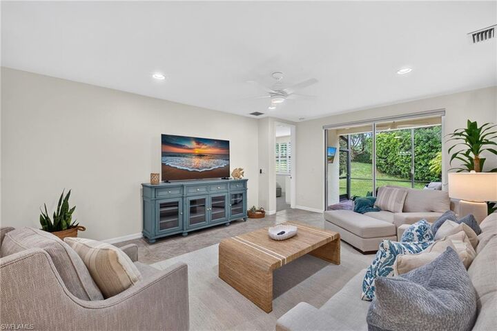 Property Photo:  14939 Edgewater Cir  FL 34114 
