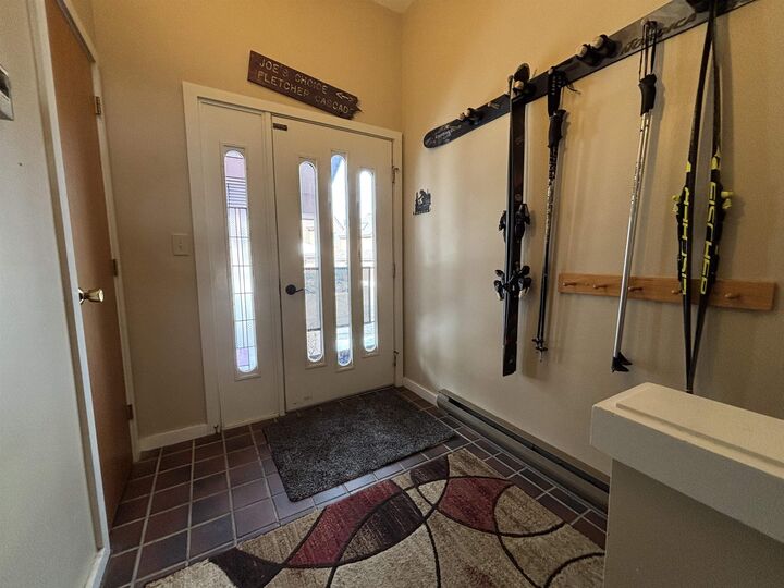 Property Photo:  9 Fletchers Way  NH 03215 