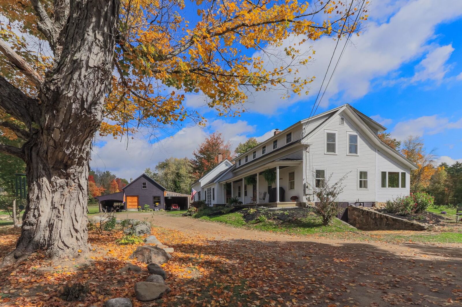 Property Photo:  85 White Oak Road  NH 03225 