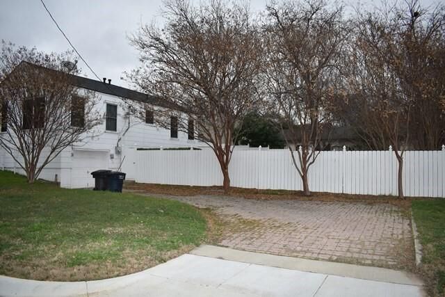 Property Photo:  3833 Dexter Avenue  TX 76107 