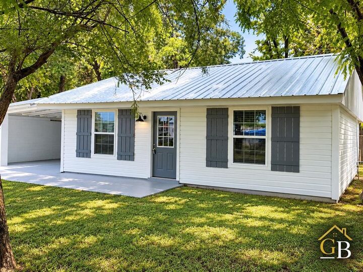 Property Photo:  507 4th Street SE  LA 71075 