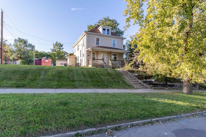 Property Photo:  112 16th Street  IA 51103 