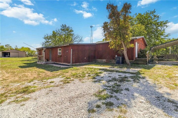 Property Photo: 2450 Hayden Road AR 72751
