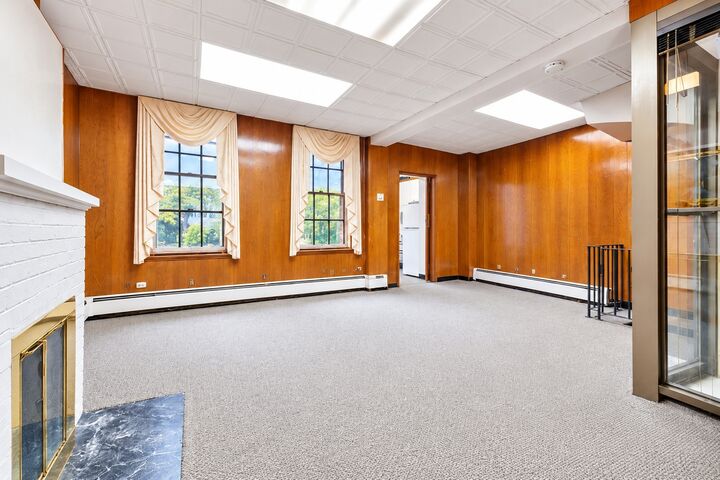 Property Photo:  4 Derne Street A  MA 02114 