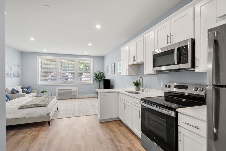Property Photo:  238 Lafayette Road 106  MA 01952 