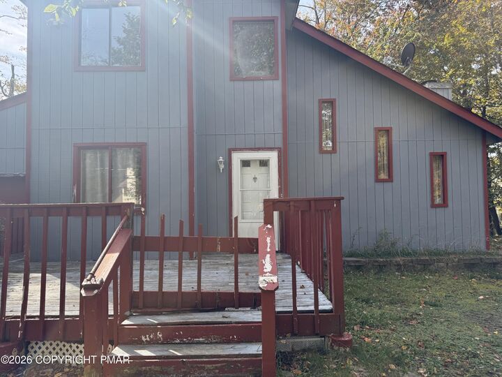 Property Photo: 9193 Buttonwood Court PA 18466