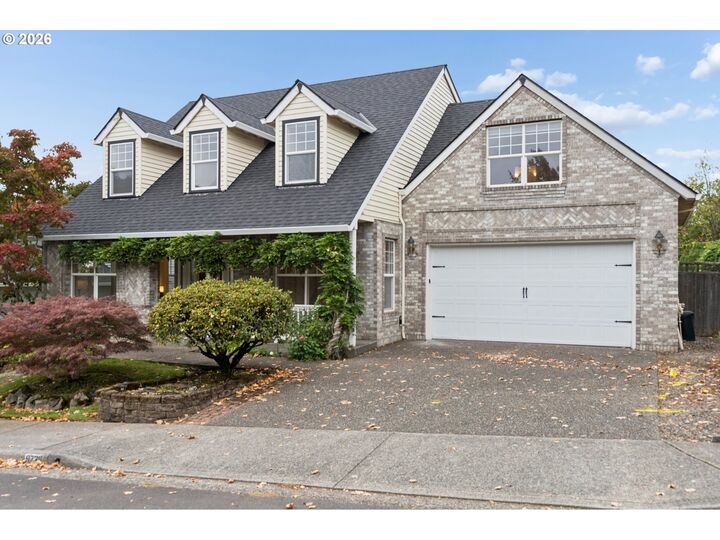 Property Photo: 9739 NW Maring Dr OR 97229