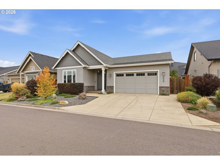 Property Photo:  2179 Clemson Way  OR 97408 