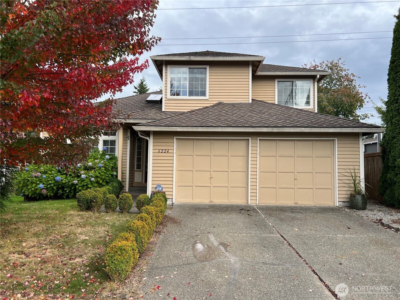 Property Photo: 6224 146th Place SE WA 98208