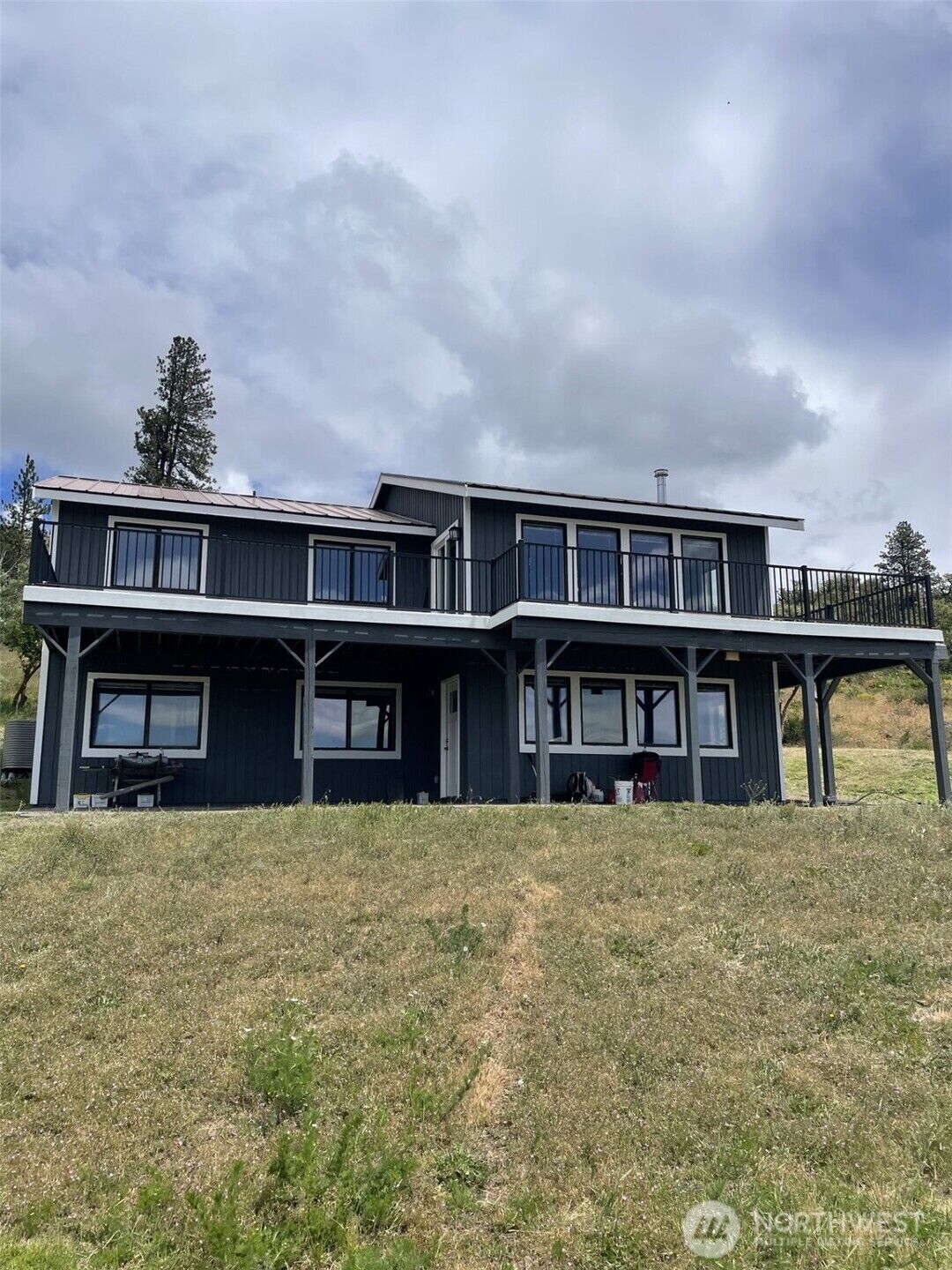 Property Photo:  2511  Upper Green Canyon Rd  WA 98926 