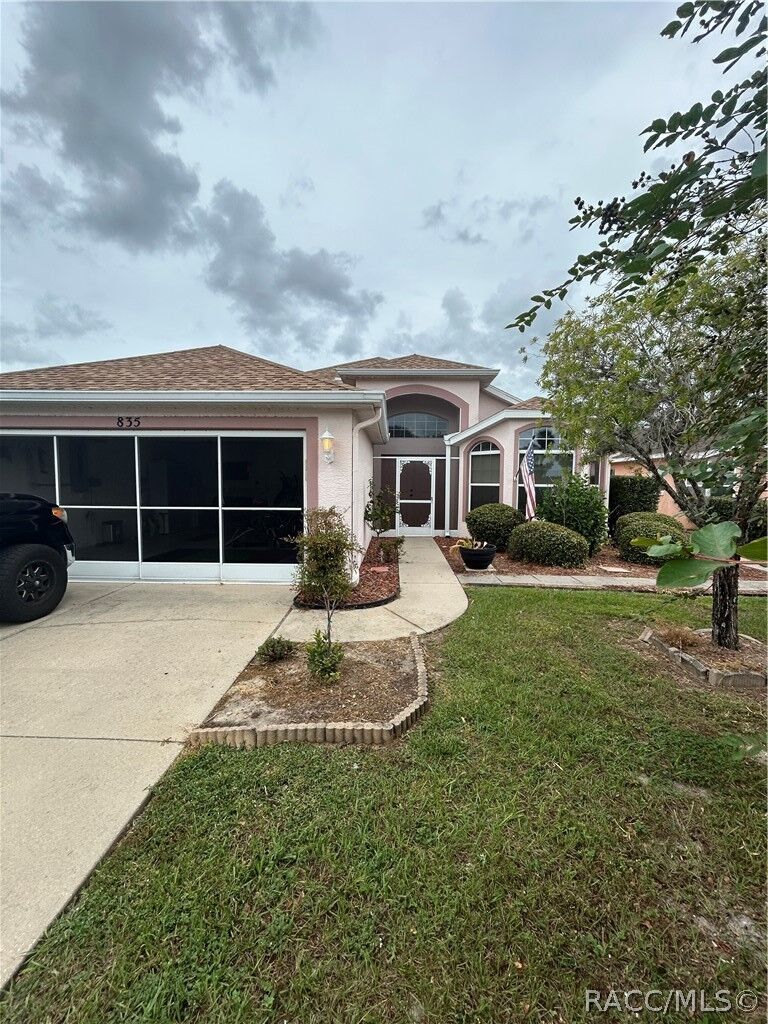 Property Photo: 835 Pritchard Island Road FL 34450