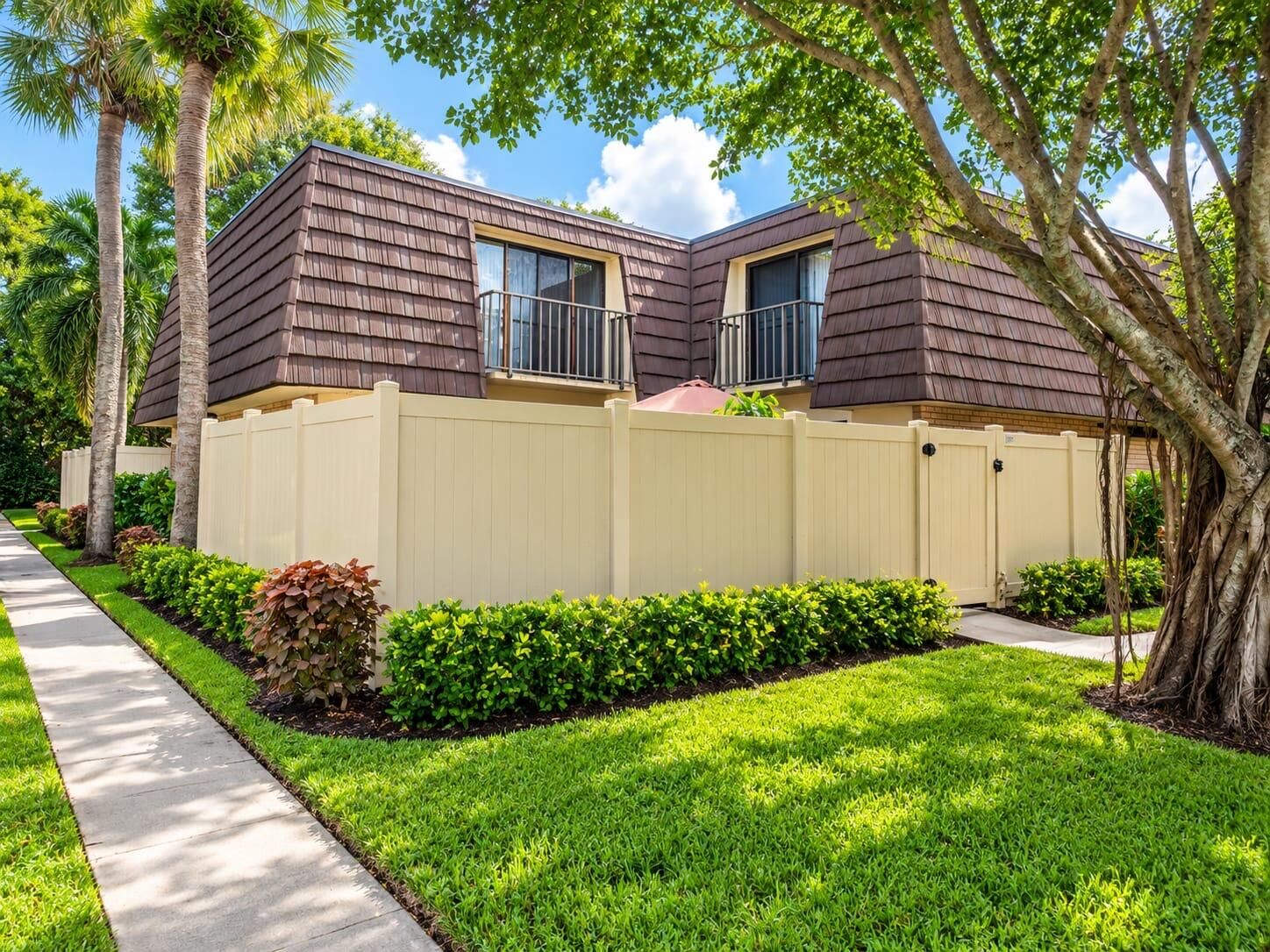 Property Photo:  8017 80th Way  FL 33407 