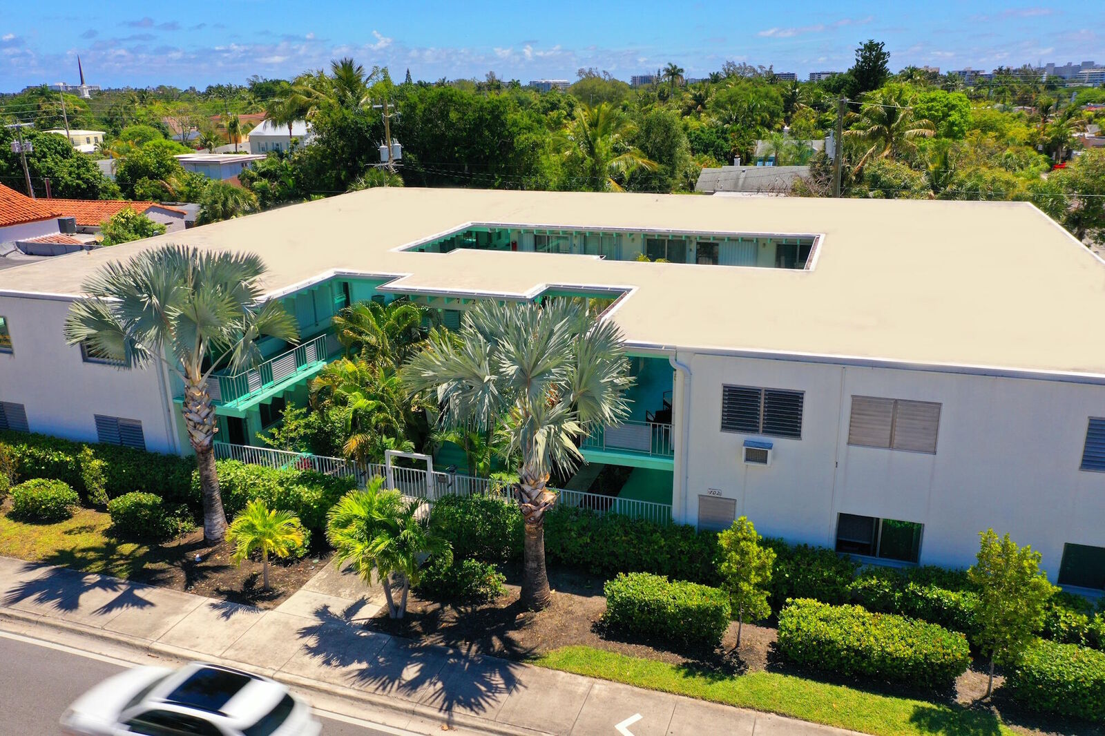 Property Photo:  702 N Federal Highway A8  FL 33460 