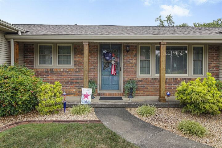 Property Photo: 104 S 10th Street KY 42127