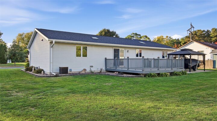 Property Photo:  2747 Diane Lane  WI 54703 